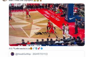 蜜月❤网友：好怀念奥运啊！库里让老詹为他做非法掩护