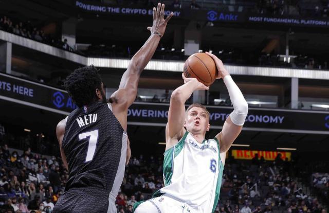 蓝鲸体育-波神越发稳定布伦森持续高光 独行侠腾飞只差077