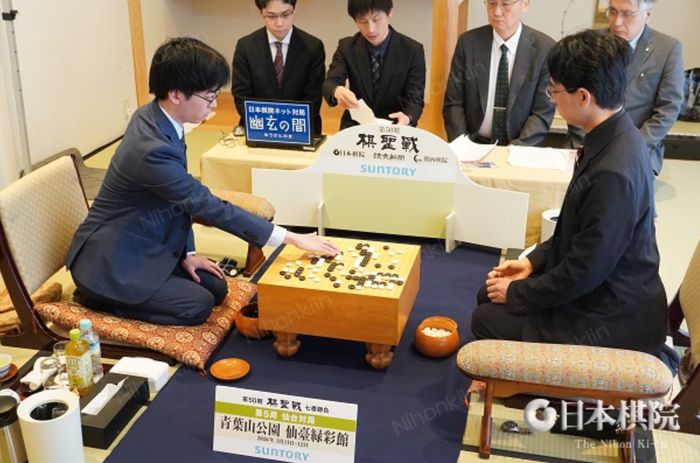蓝鲸体育-棋圣挑战赛芝野虎丸攻下天王山 新的日本第一人呼之欲出|藤泽秀行|小林光一|井山裕太|山下敬吾|一力辽_新浪体育_新浪新闻