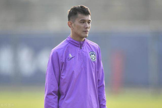 高清直播-泰山进入冲刺周欲双管齐下 留用肖智已非第一方案